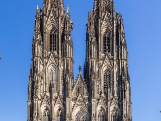 Kölner Dom – Westfassade 2022 ohne Gerüst
