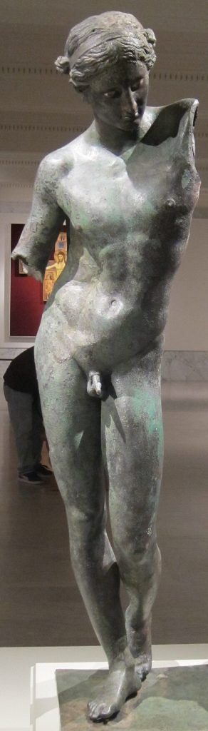 Apollo_Sauroktonos_attributed_to_Praxiteles_(front)