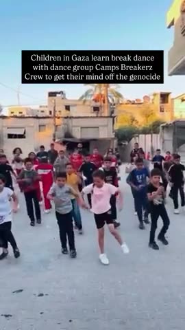 Amid stench of death, kids learn to dance